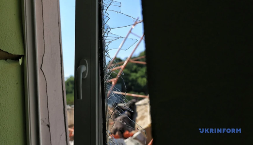 Пошкоджені заправки та інфраструктура внаслідок ударів безпілотників і артилерії на Дніпропетровщині