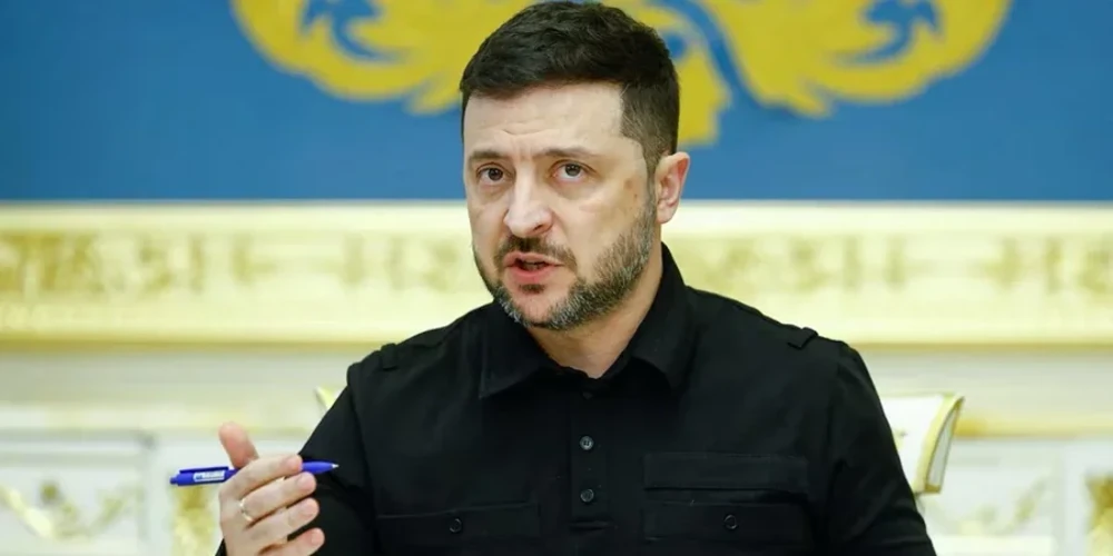 Президент України Володимир Зеленський під час спілкування з журналістами 8 жовтня